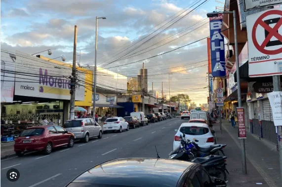Fachada / vista. Centro de Betim, Betim