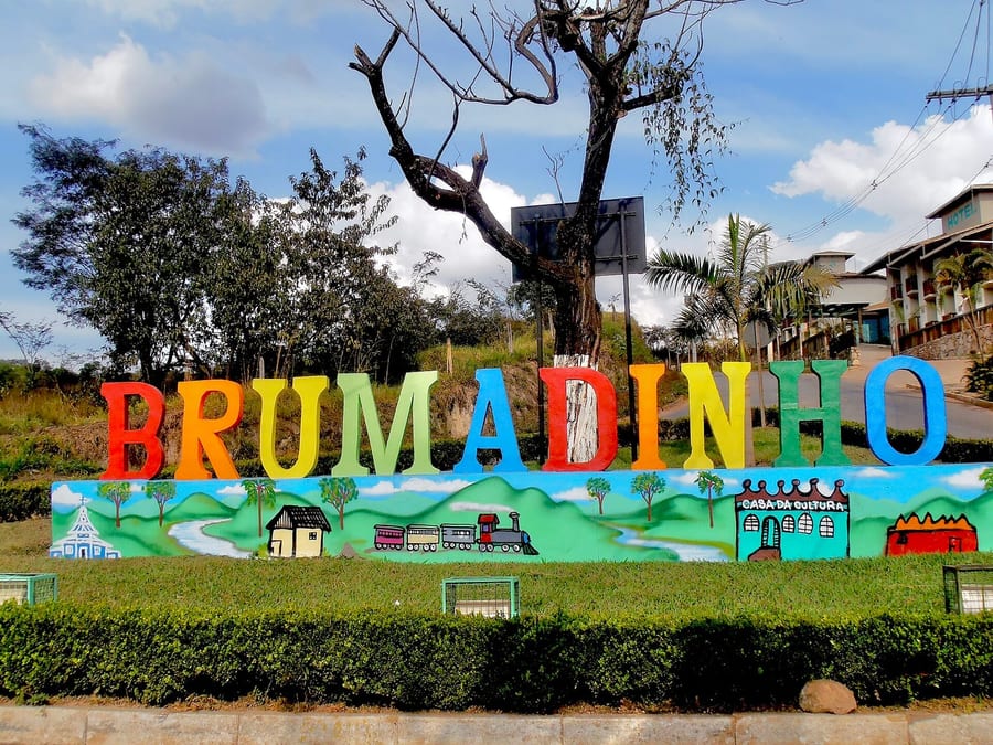 Fachada / vista. Centro de Brumadinho, Brumadinho