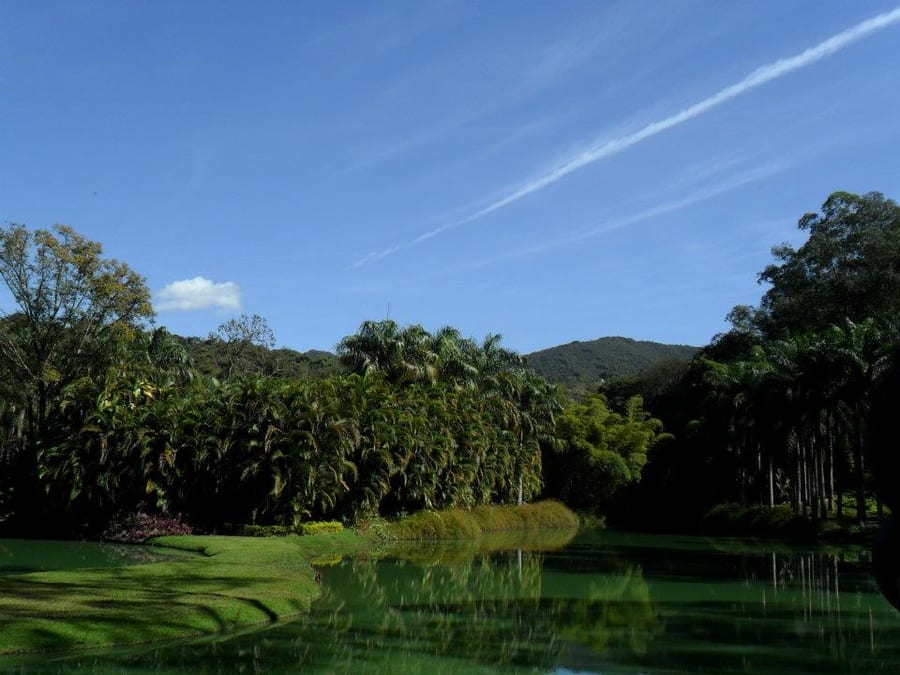 Fachada / vista. Natureza do entorno, Brumadinho