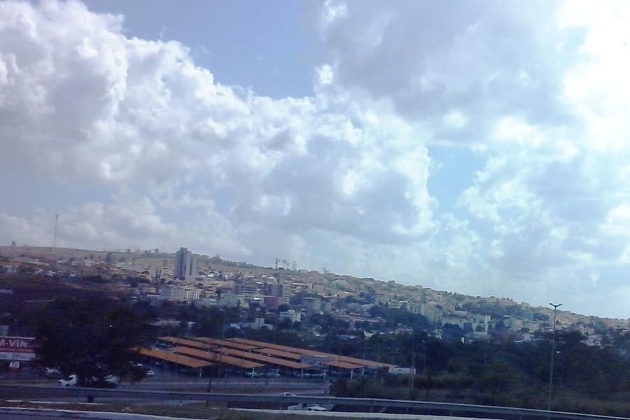 Fachada / vista. Região norte RMBH, Matozinhos